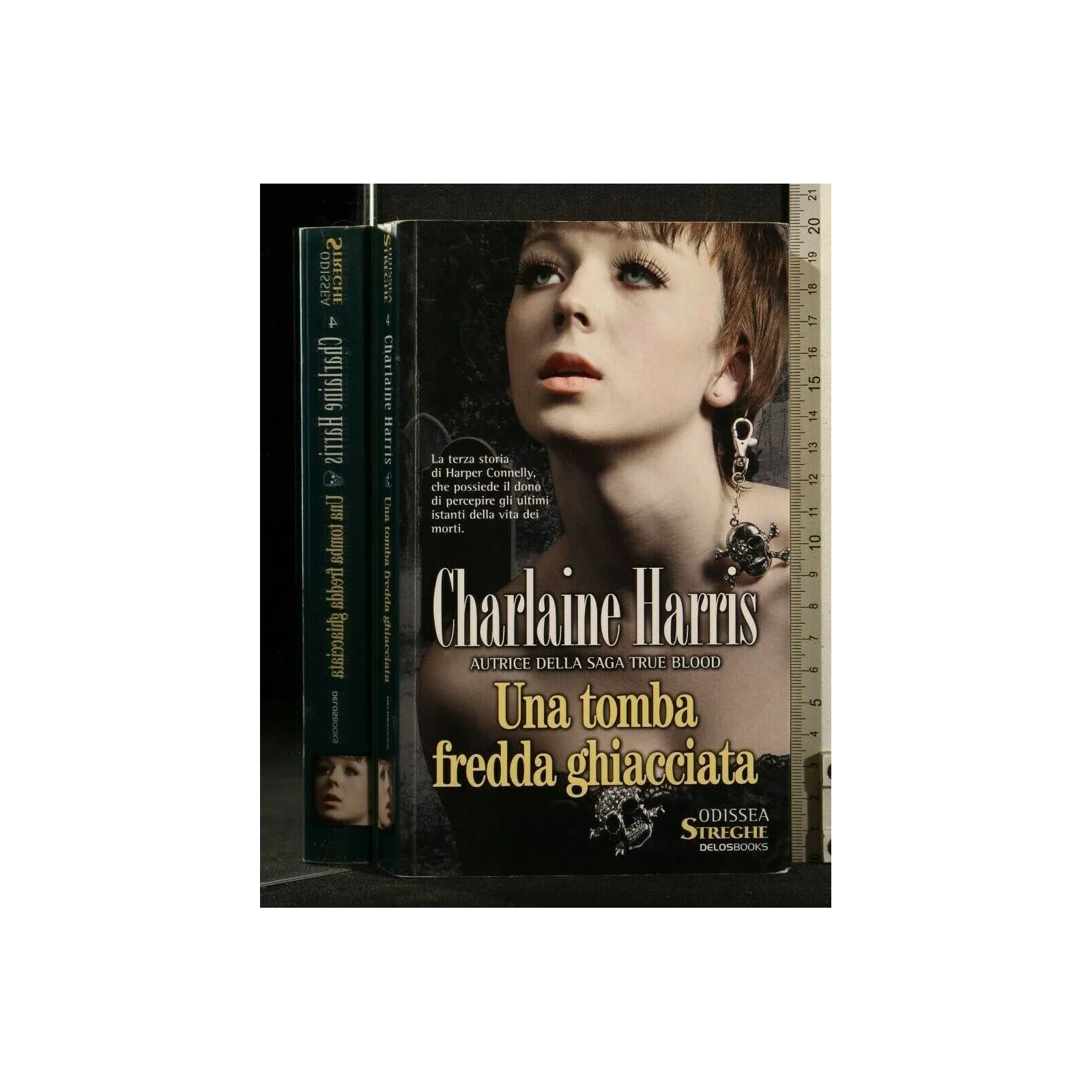 UNA TOMBA FREDDA GHIACCIATA