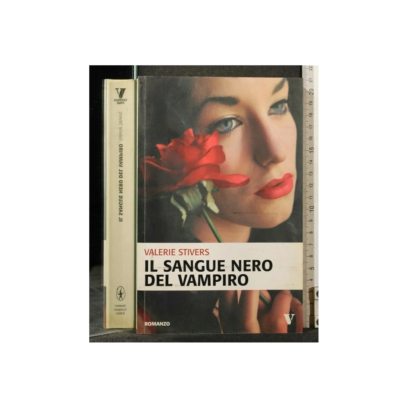 IL SANGUE NERO DEL VAMPIRO
