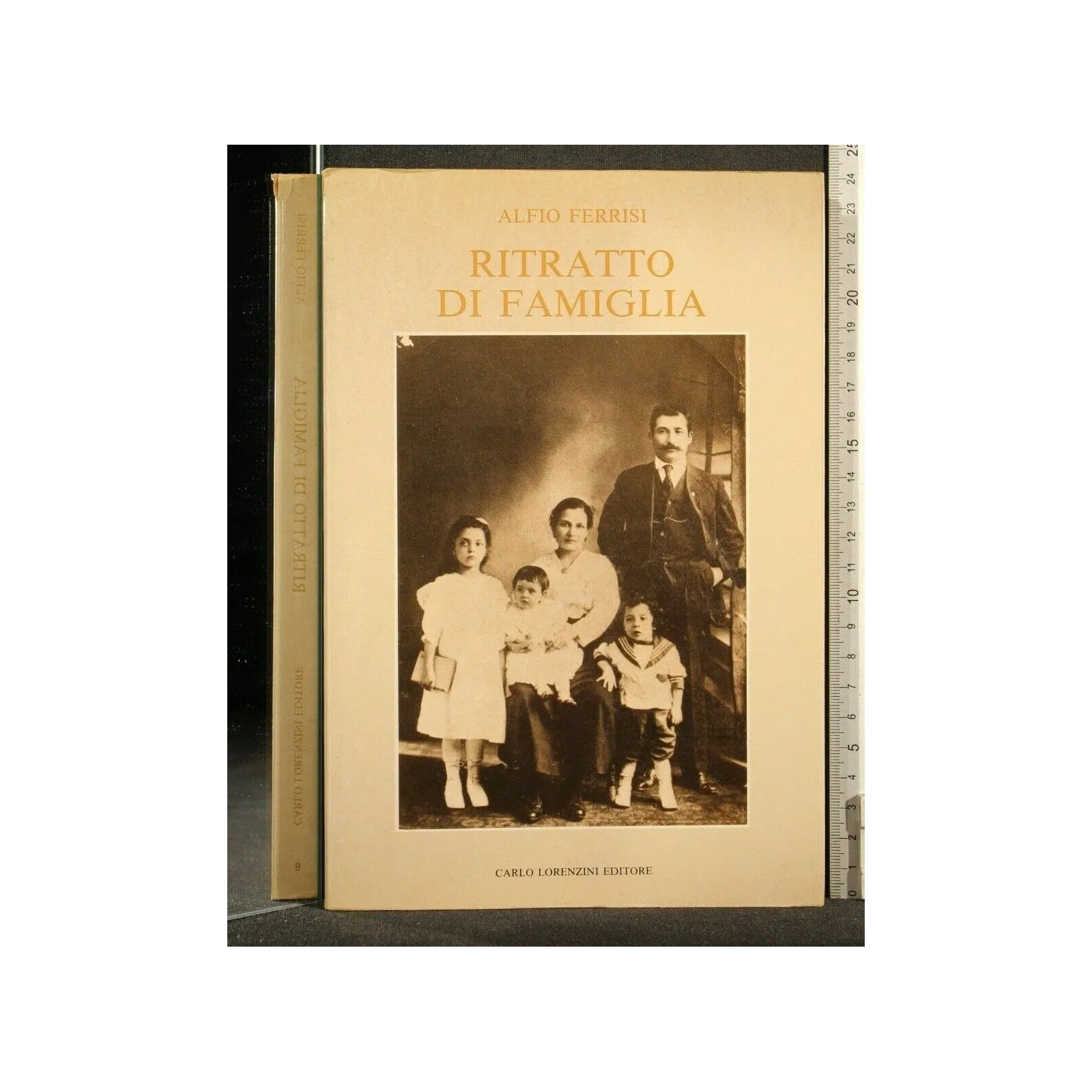 RITRATTO DI FAMIGLIA