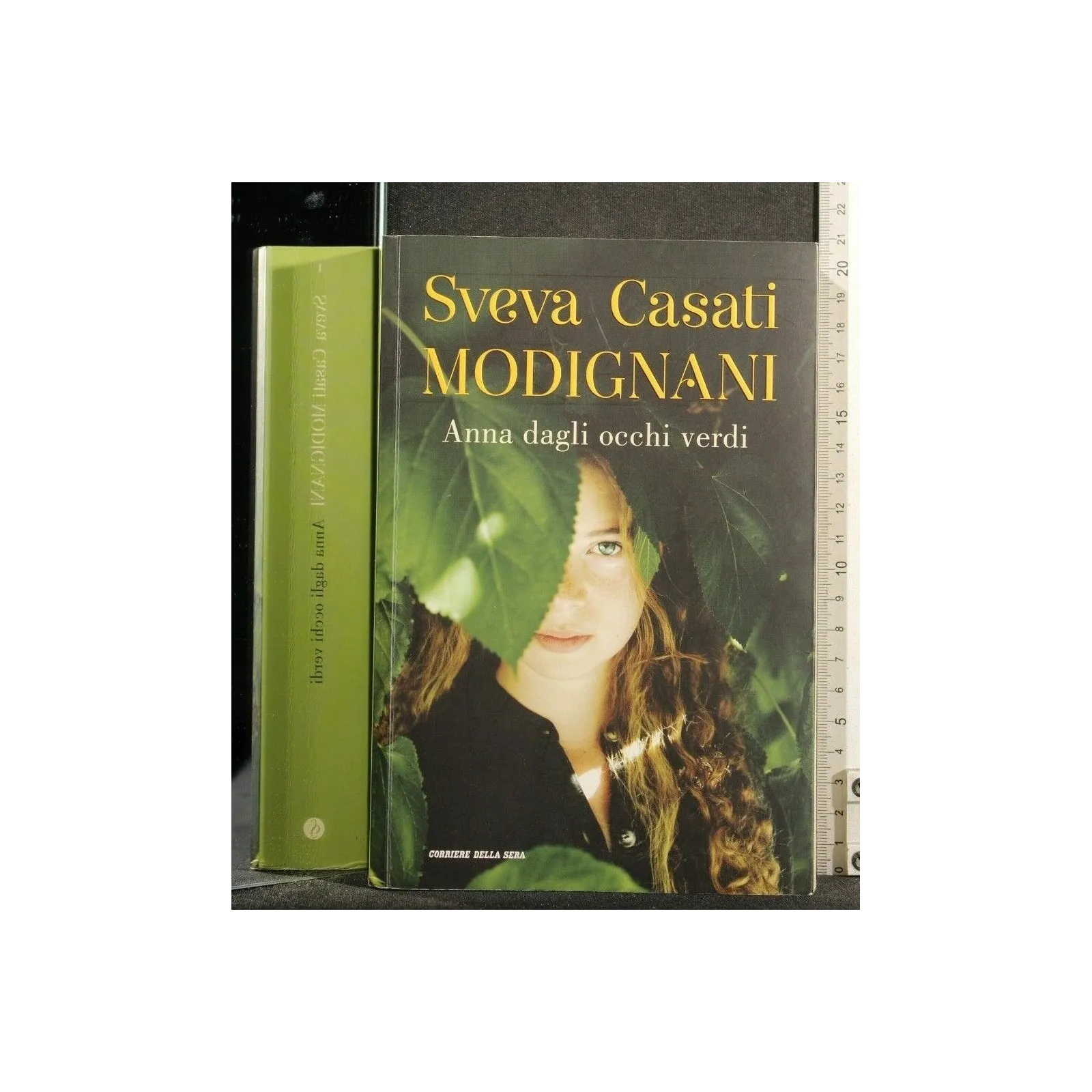 ANNA DAGLI OCCHI VERDI