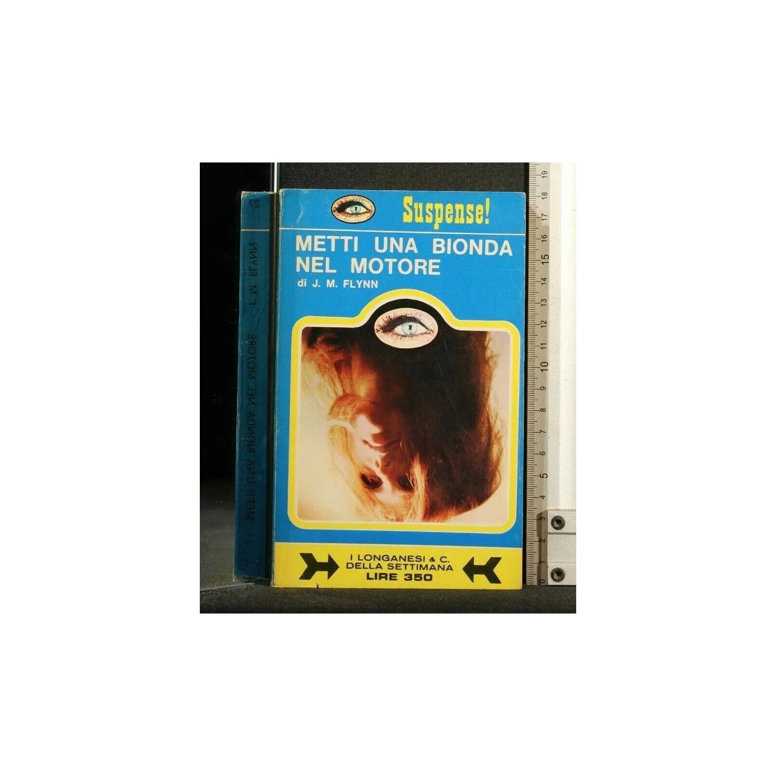 METTI UNA BIONDA NEL MOTORE