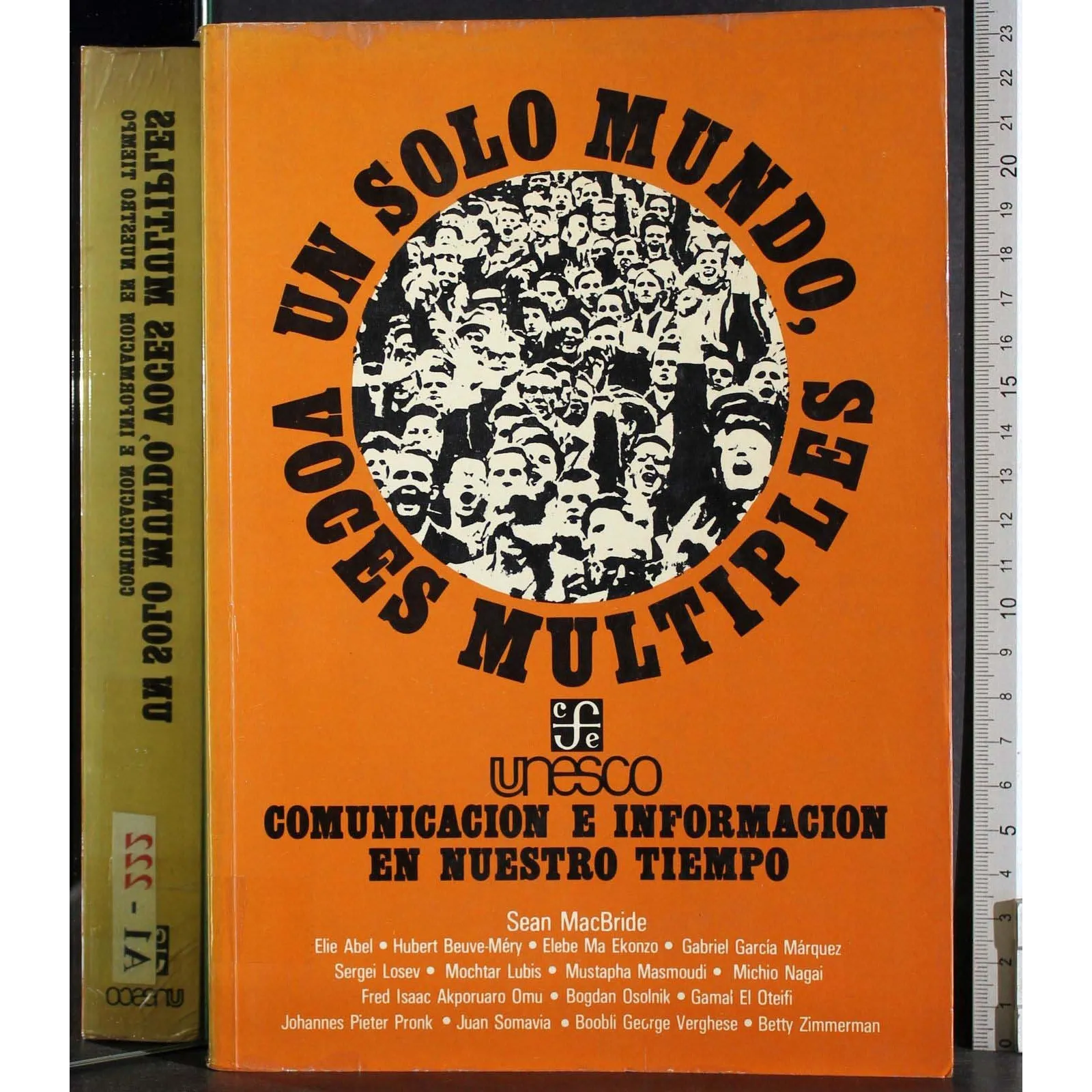 Un solo mundo, voces multiples