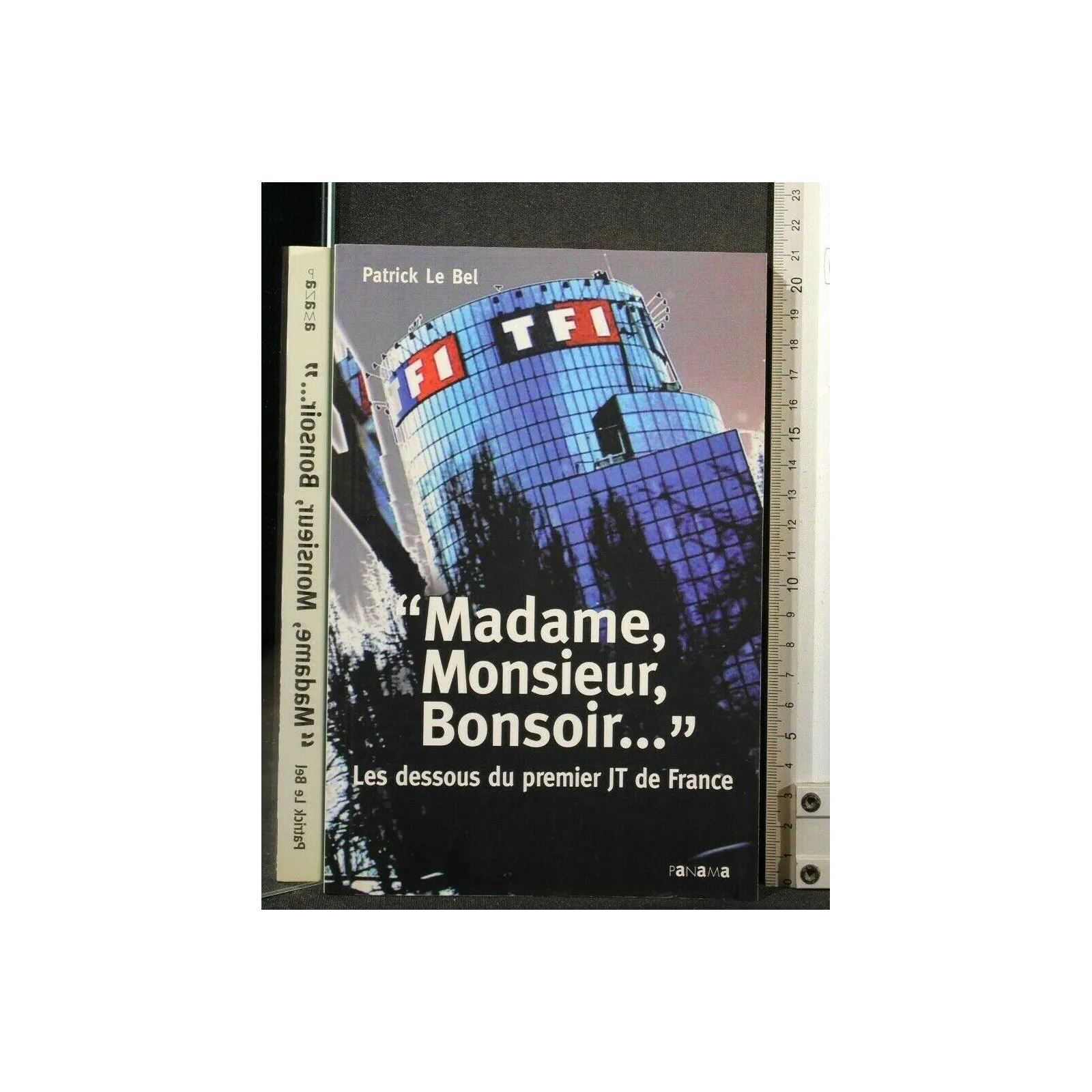 MADAME, MONSIEUR, BONSOIR..."