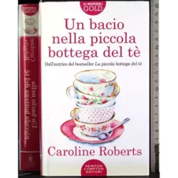 Un bacio nella piccola bottega del tè