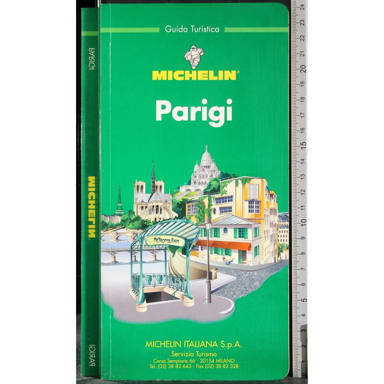 Guida turistica. Parigi