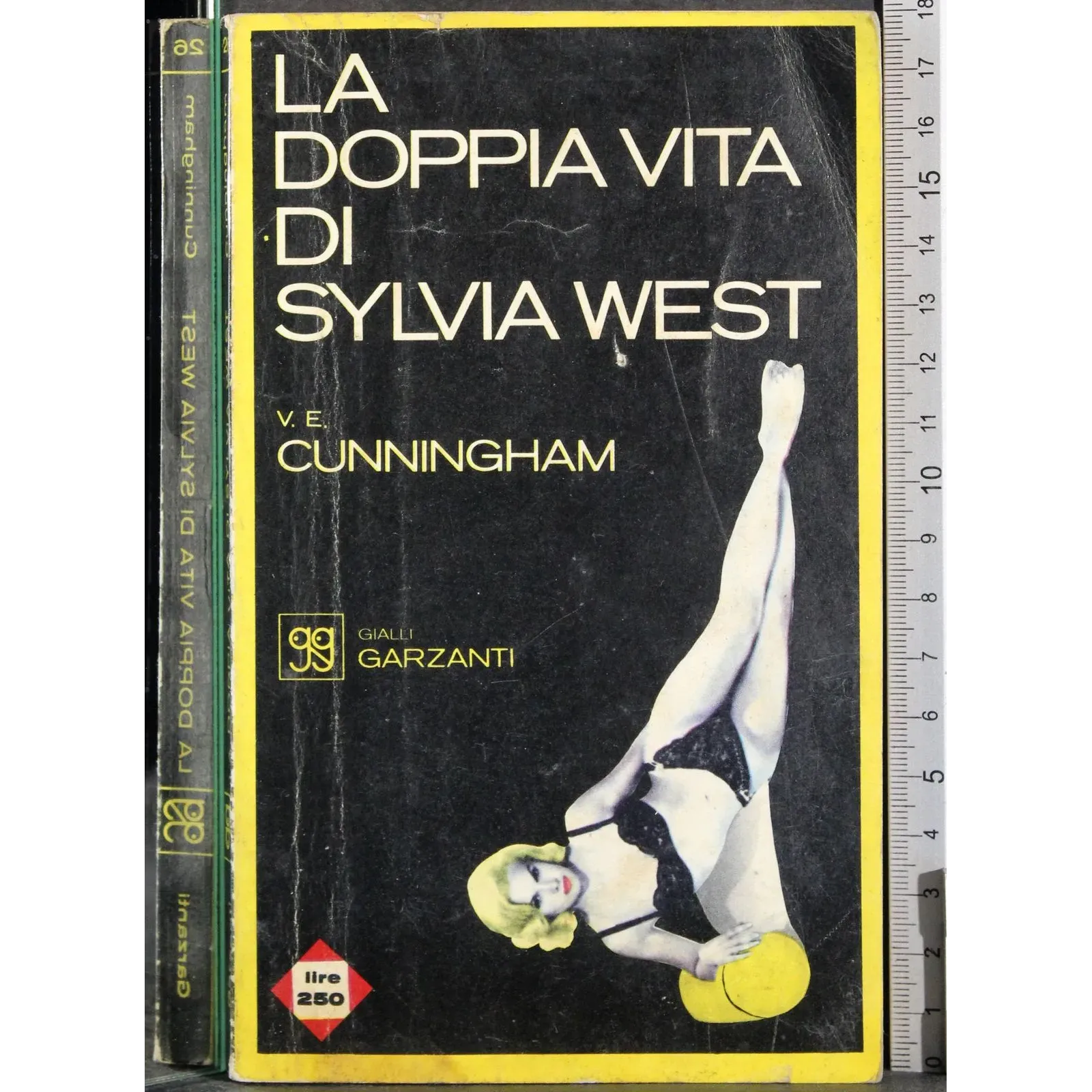 La doppia vita di Sylvia West