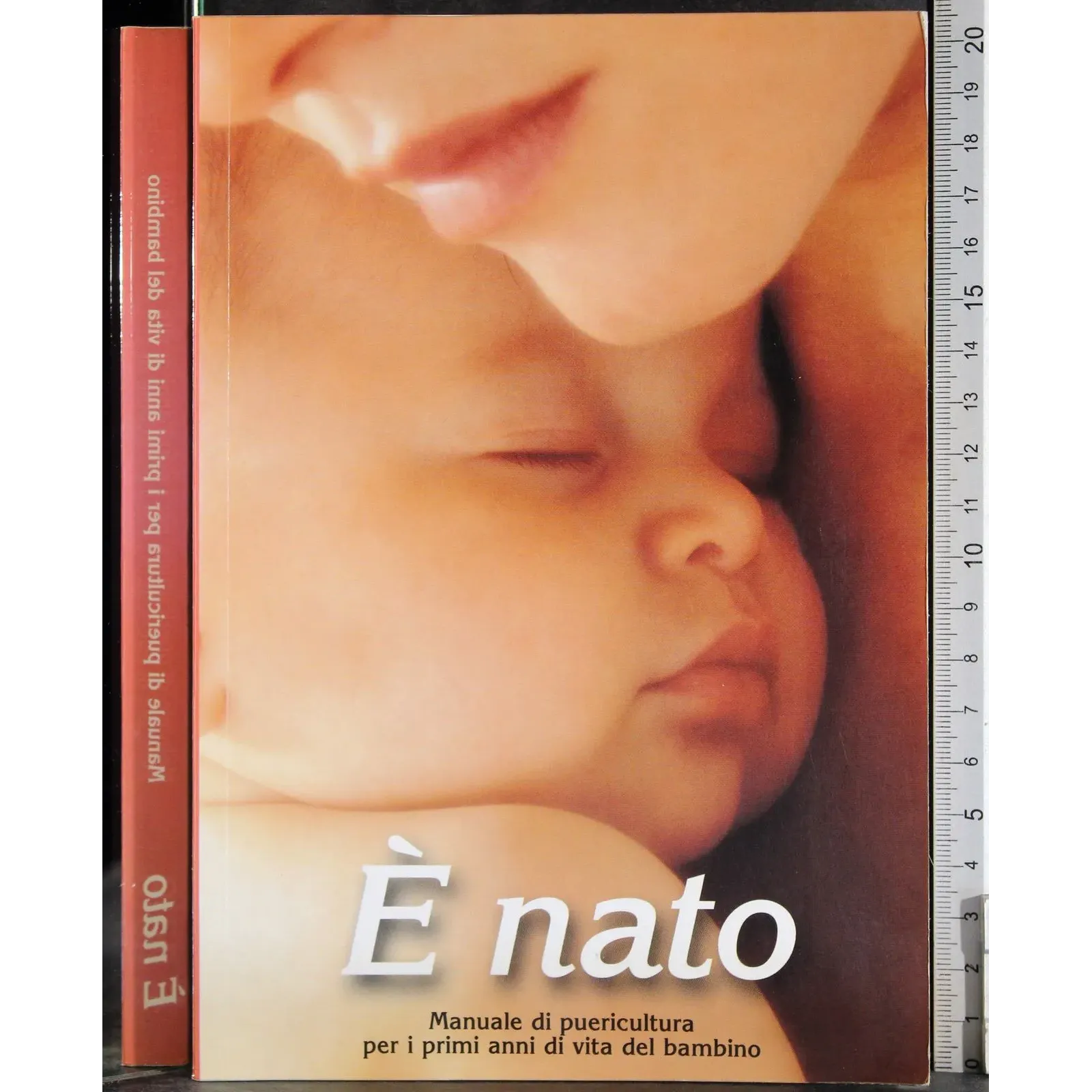 E' nato