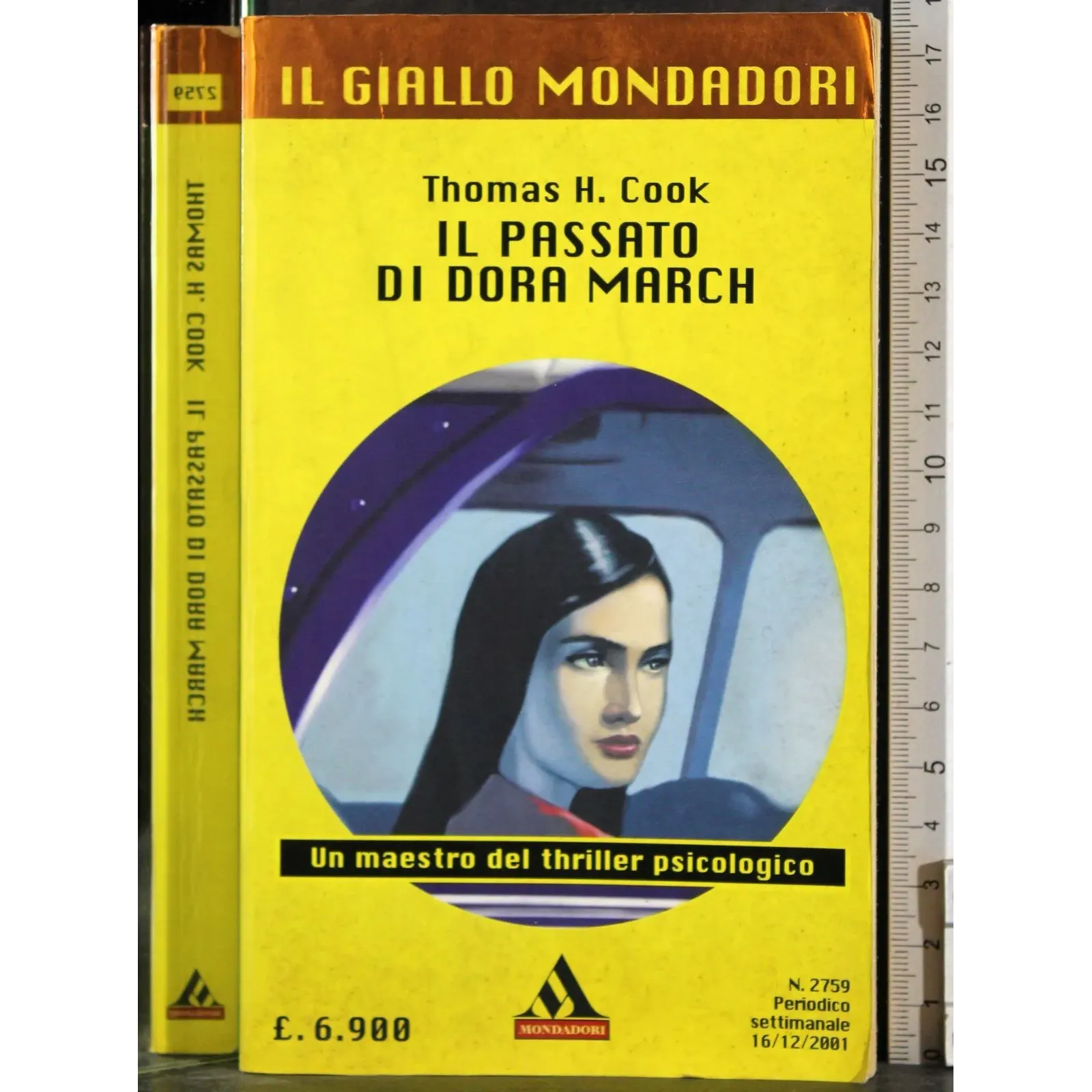 Il passato di Dora March