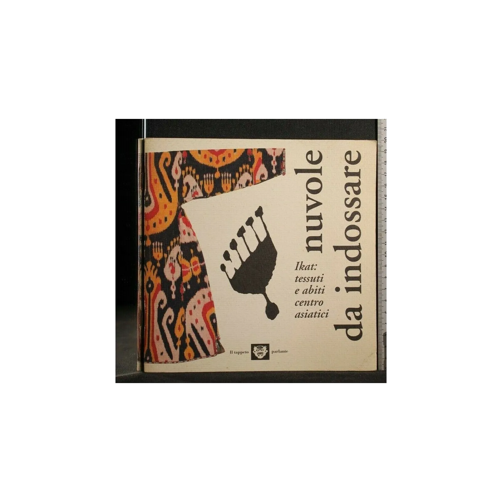 NUVOLE DA INDOSSARE IKTAT: TESSUTI E ABITI CENTRO ASIATICI
