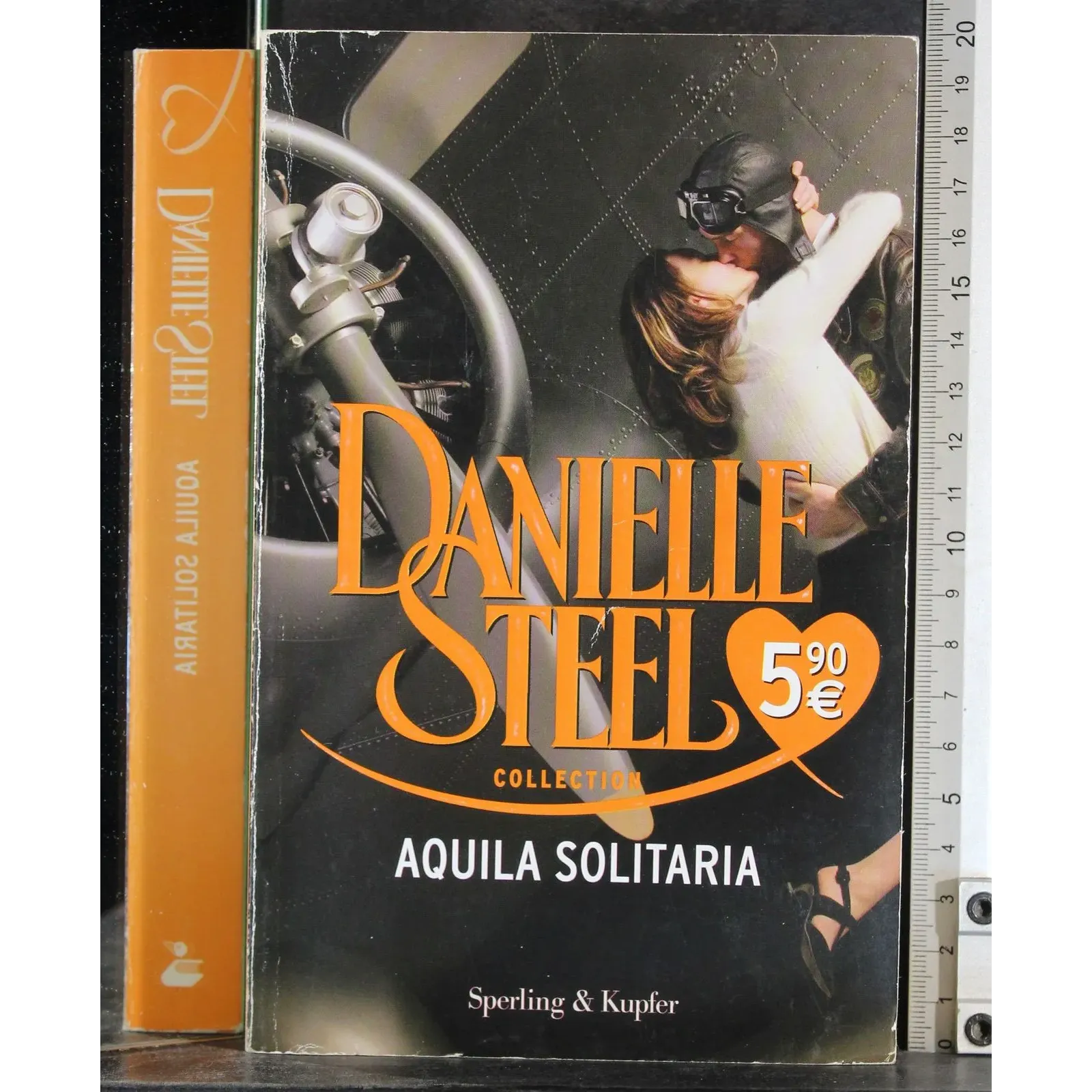 Aquila solitaria