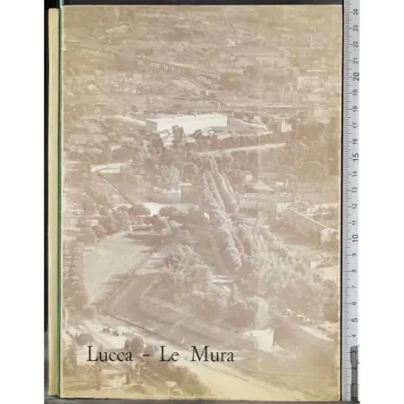Lucca. Le Mura