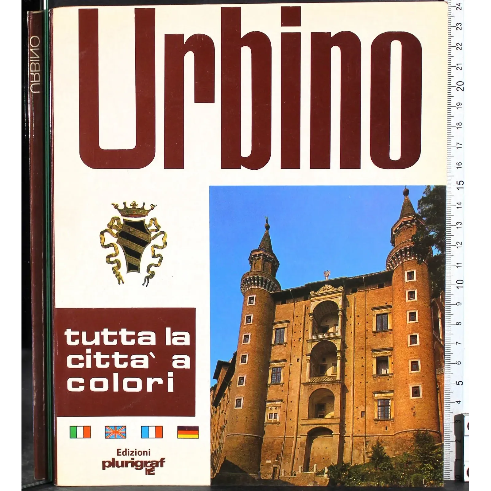 Urbino. Tutta la città a colori