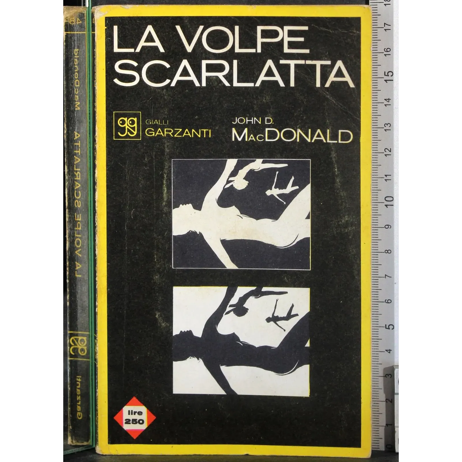 La volpe scarlatta