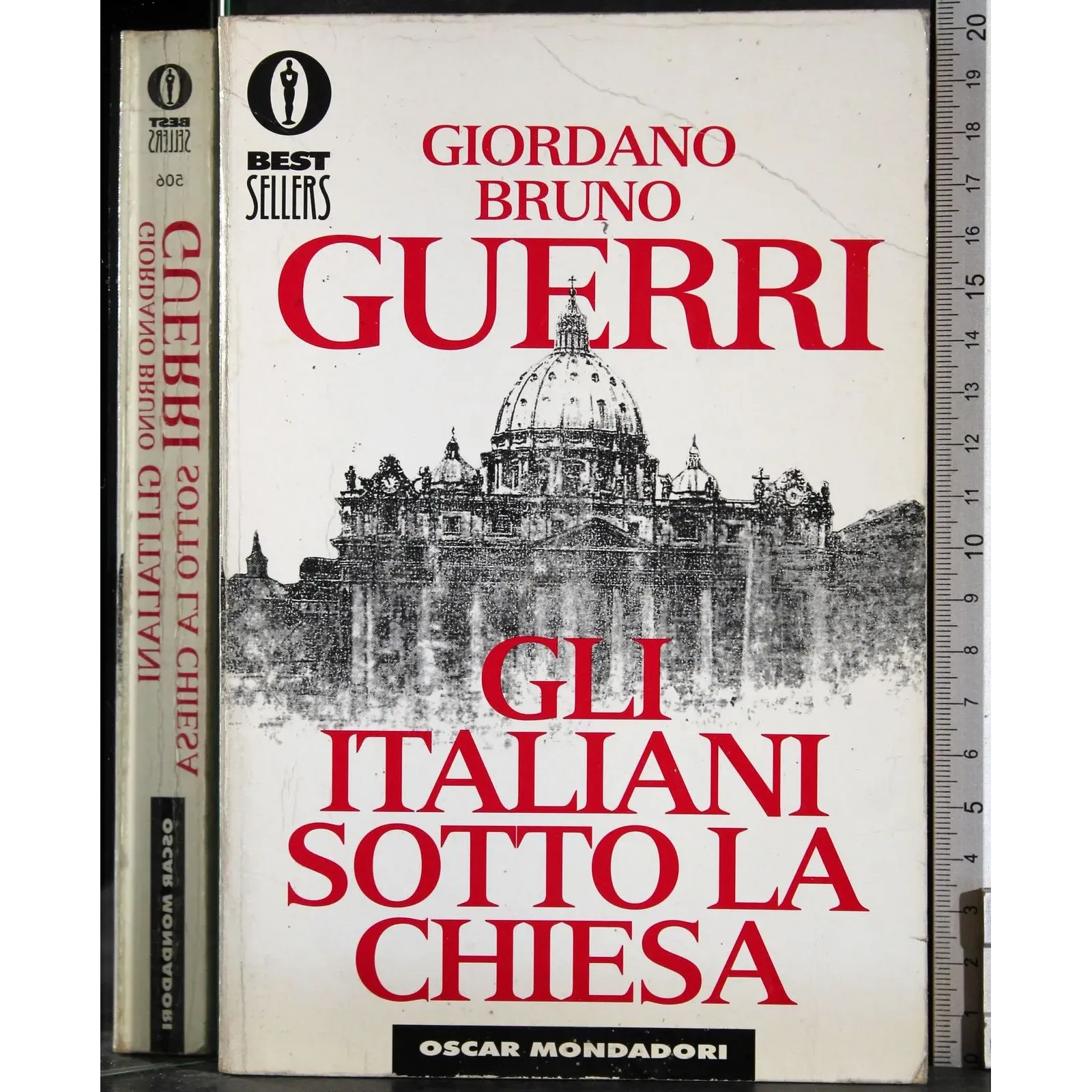 Gli Italiani sotto la chiesa