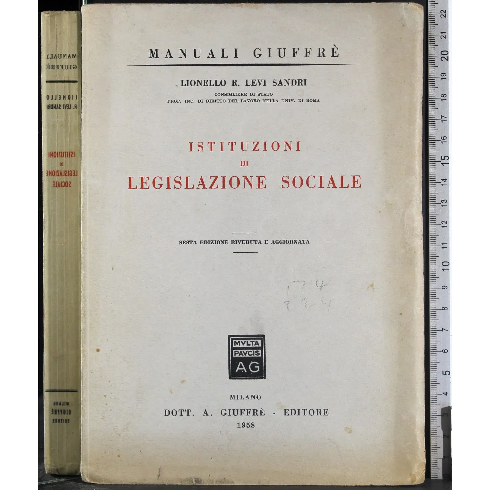 Istituzioni di legislazione sociale