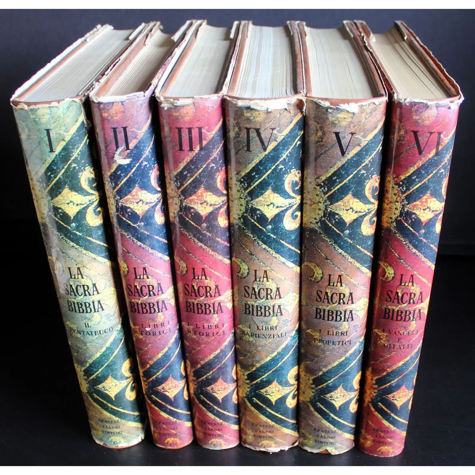 La Sacra Bibbia. Antico e Nuovo Testamento. 6 Volumi