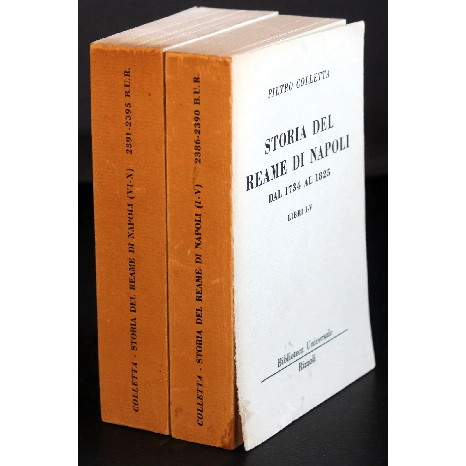 Storia del reame di Napoli. 2 Volumi