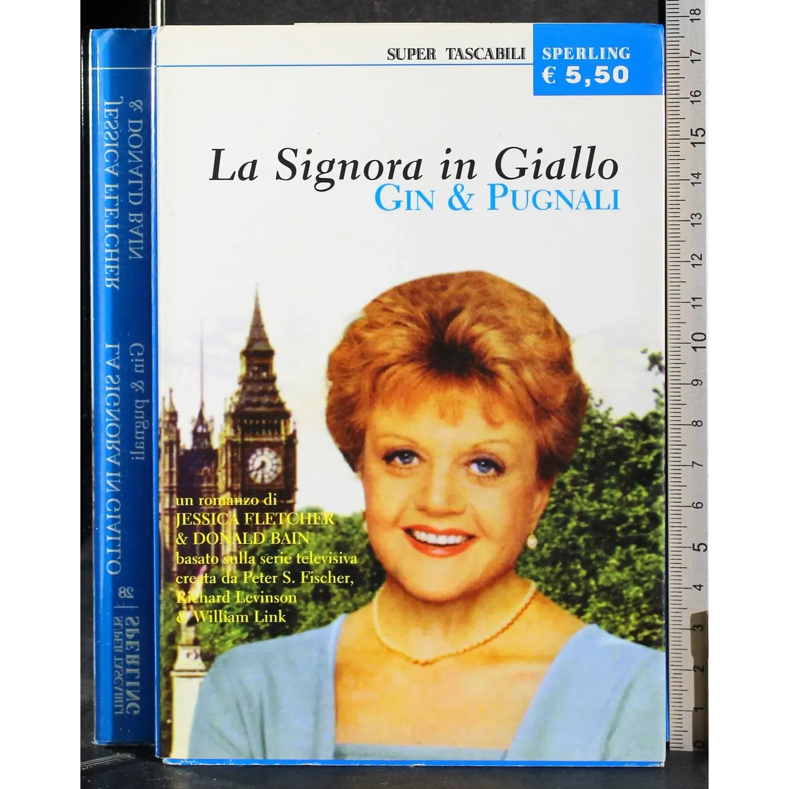 La Signora in Giallo. Gin & Pugnali