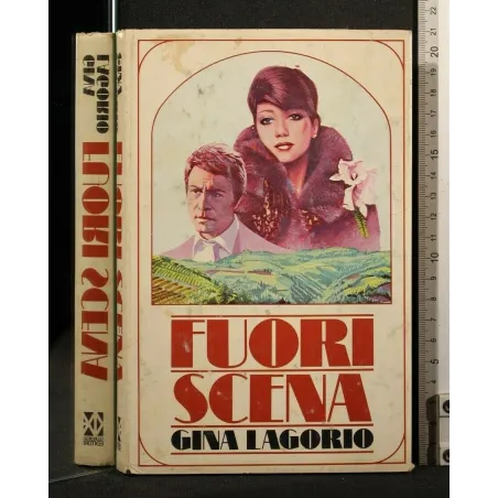 FUORI SCENA