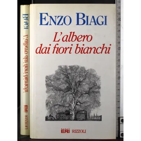 L'albero dai fiori bianchi