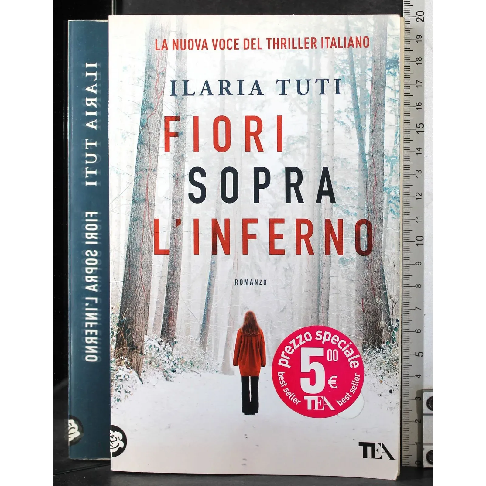 Fiori sopra l'inferno