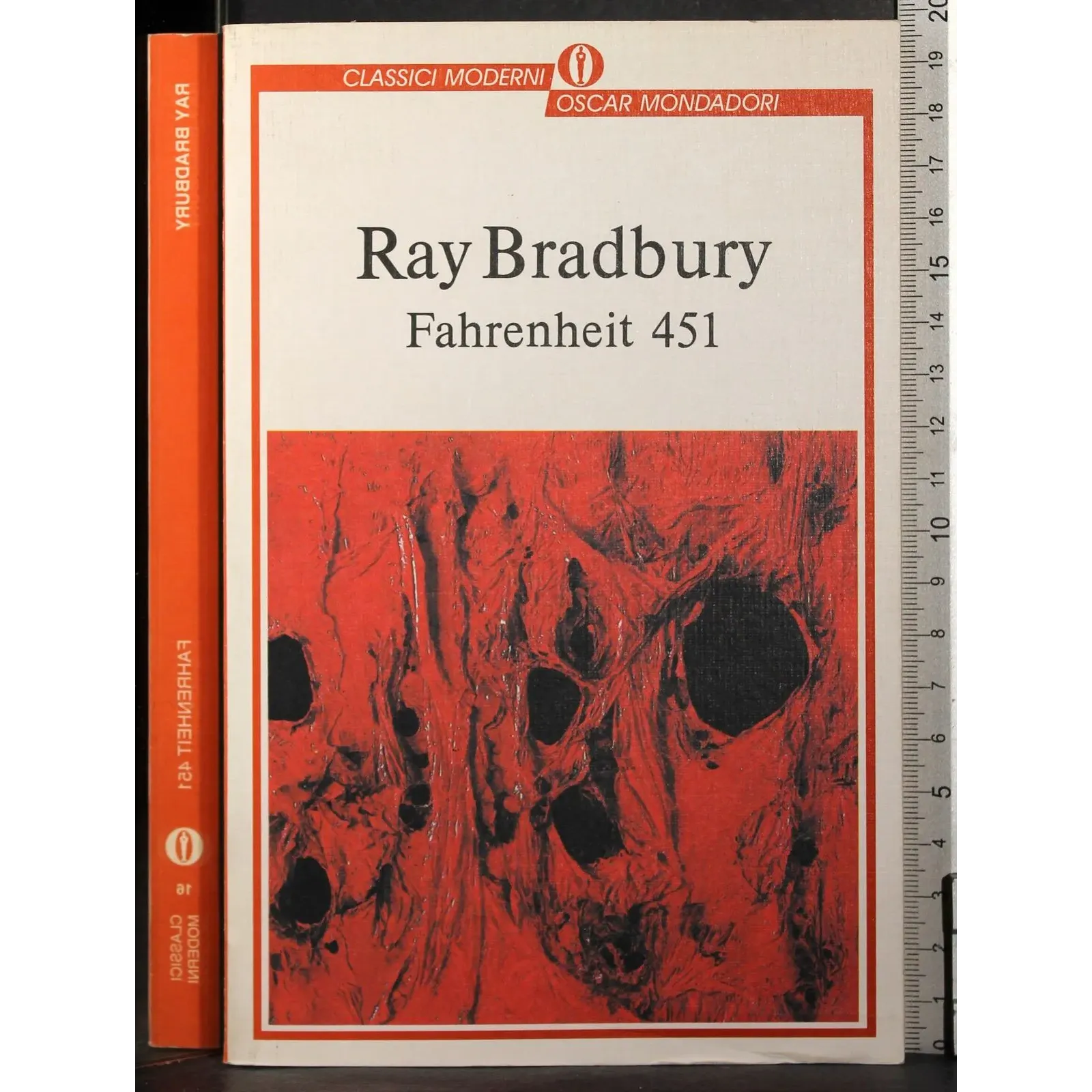 Fahrenheit 451