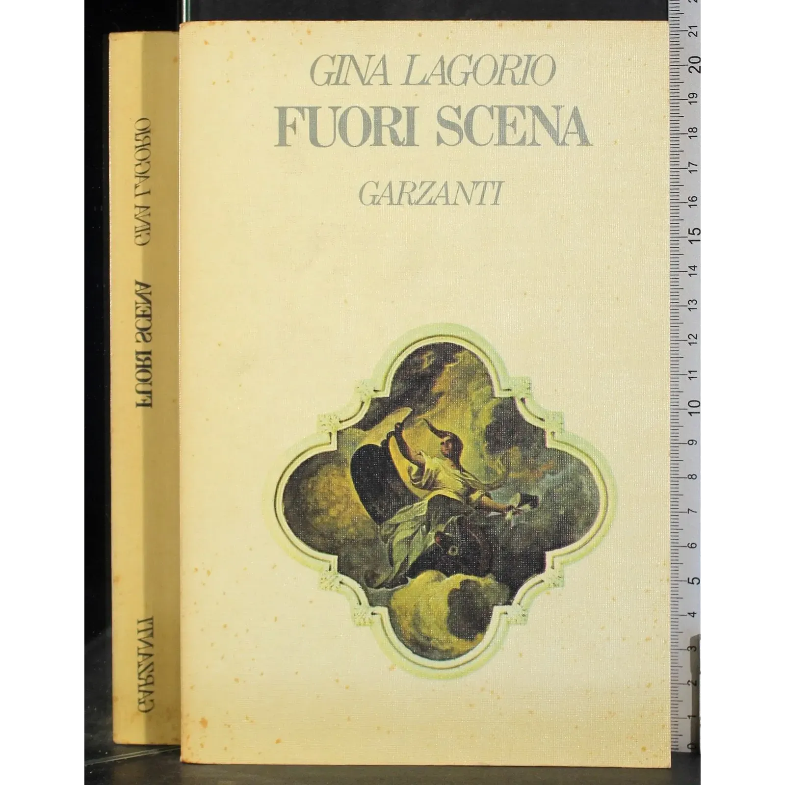 Fuoiri scena