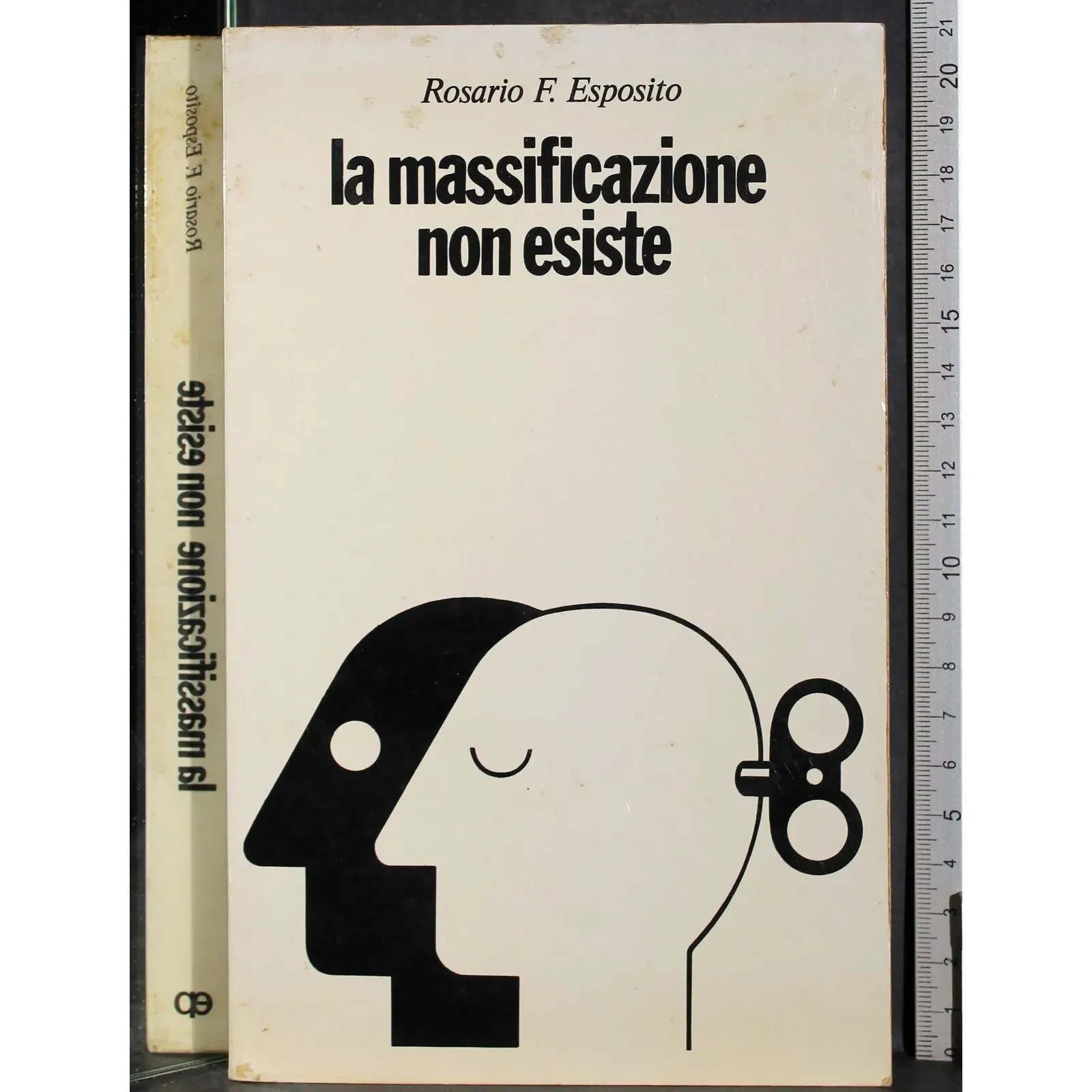 La massificazione non esiste