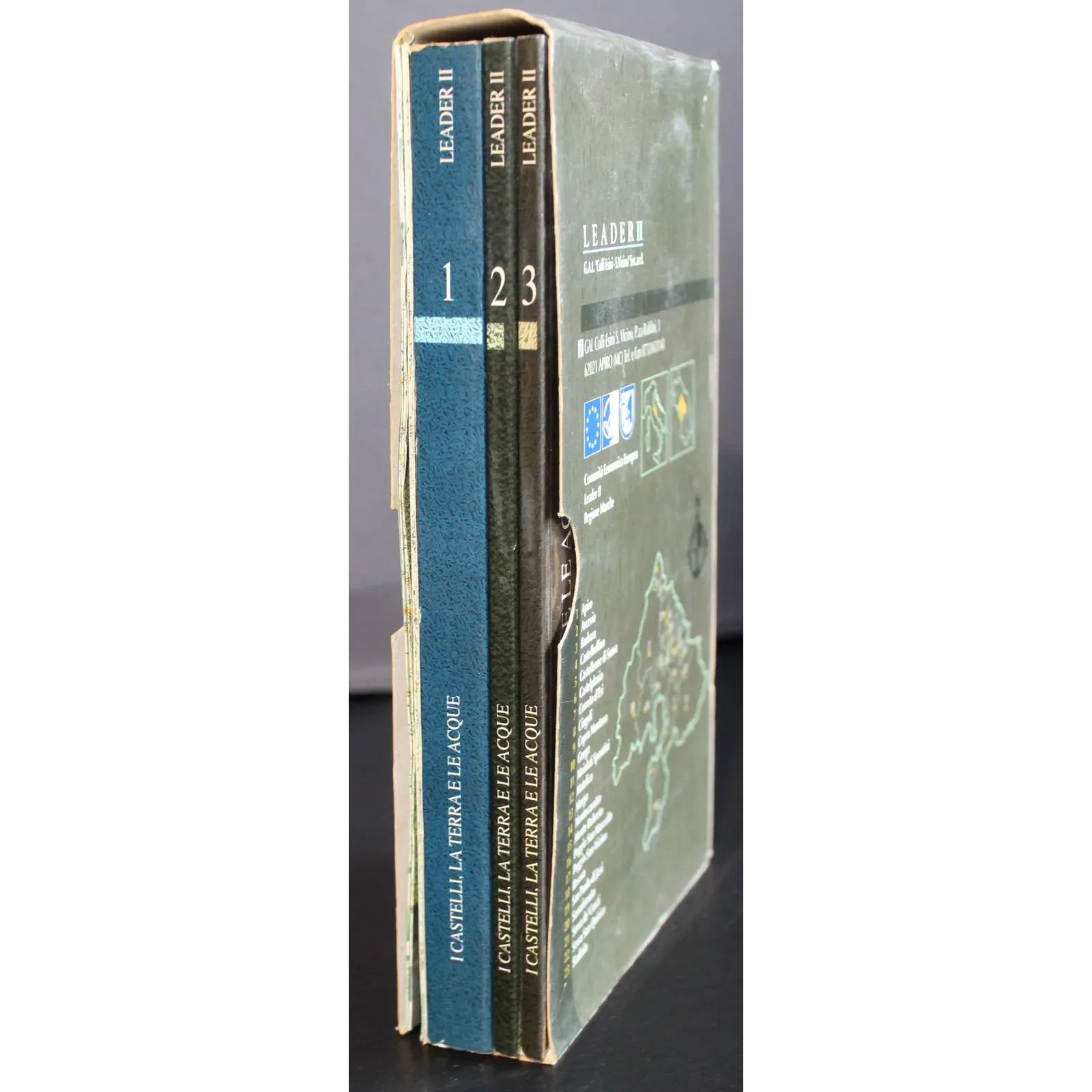 I castelli, la terra e le acque. 3 Volumi