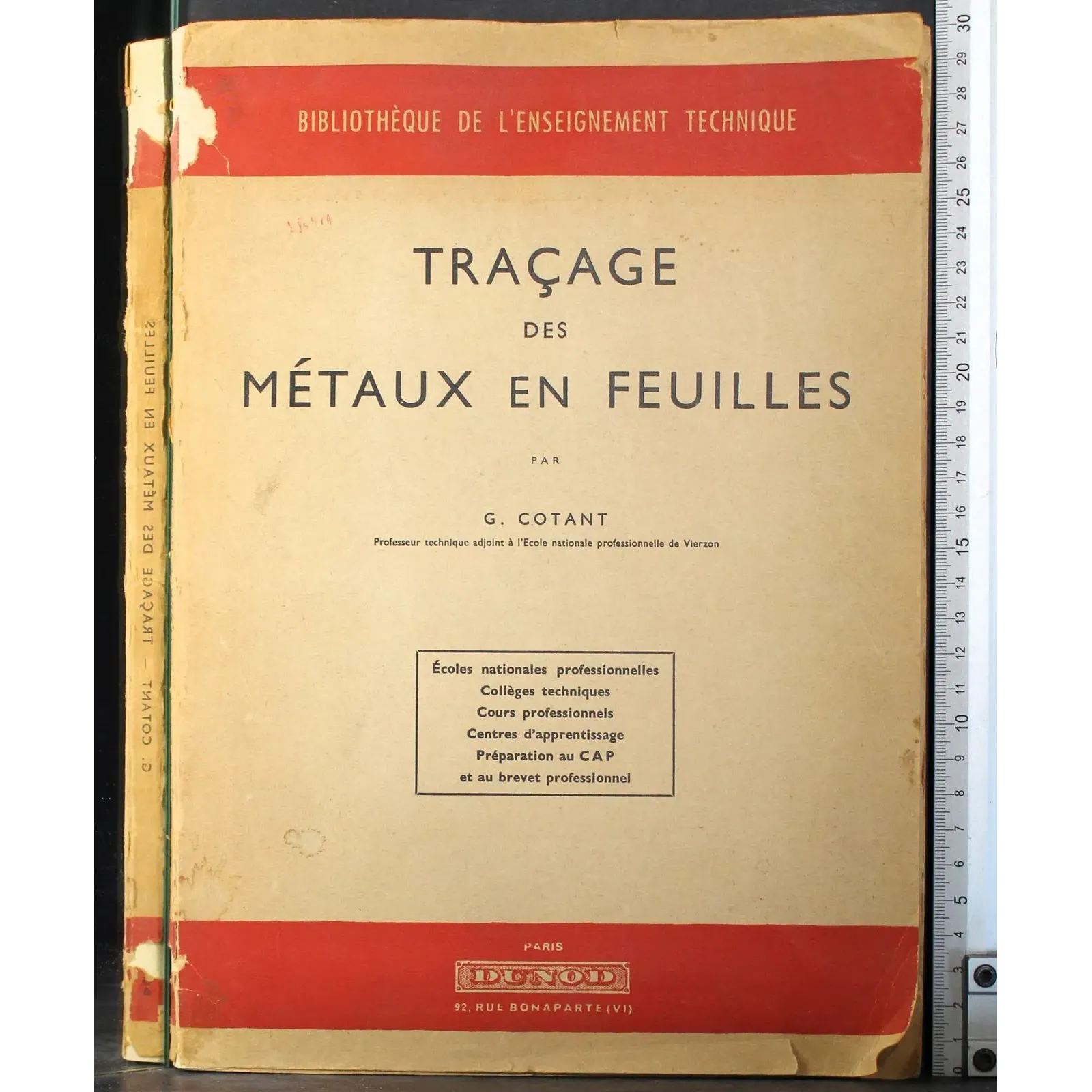 Tracage des metaux en feuilles