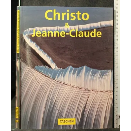 CHRISTO & JEANNE-CLAUDE