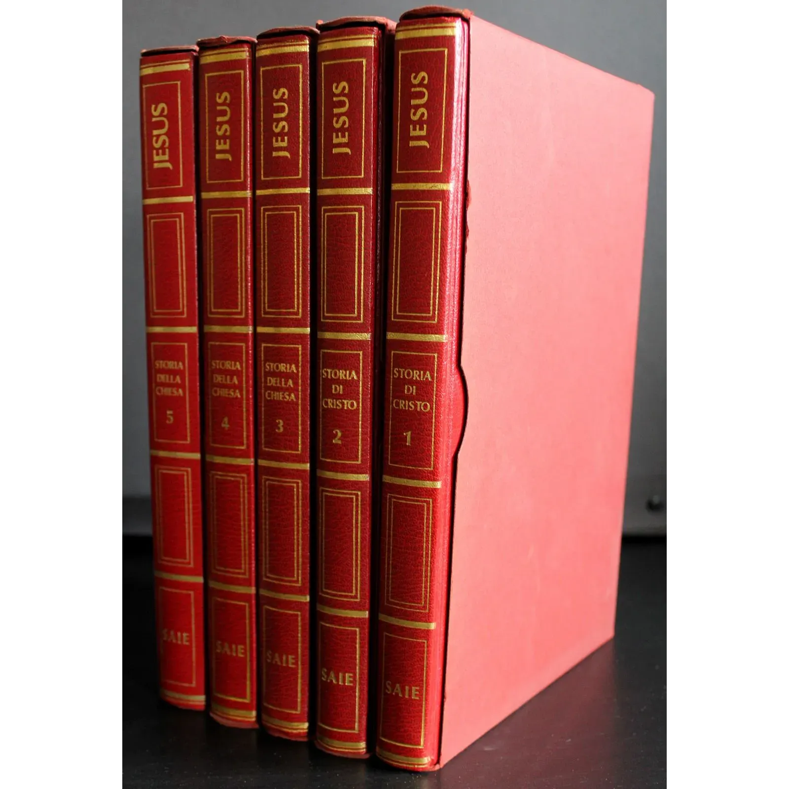 Jesus. 5 Volumi