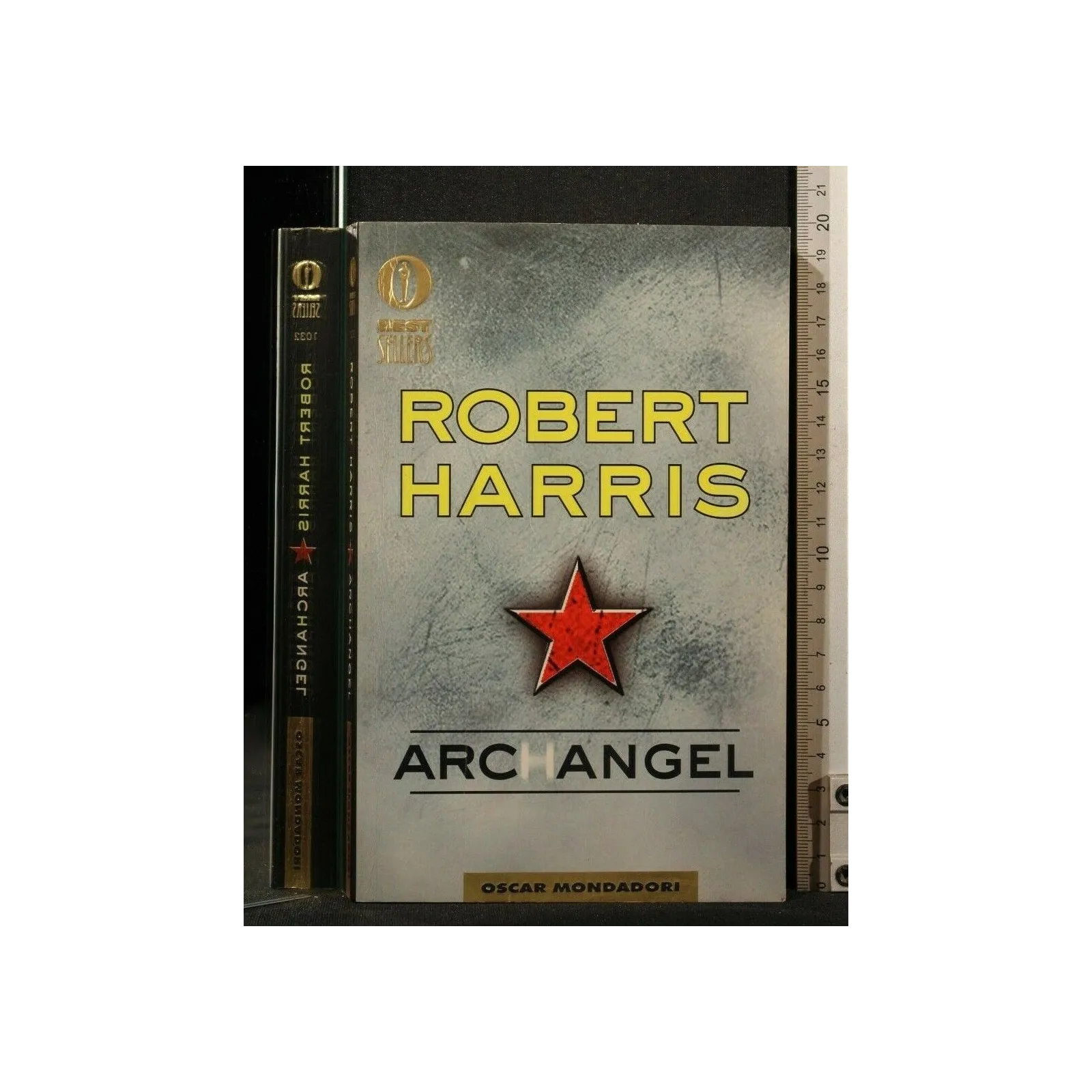 ARCHANGEL. ROBERT HARRIS.
