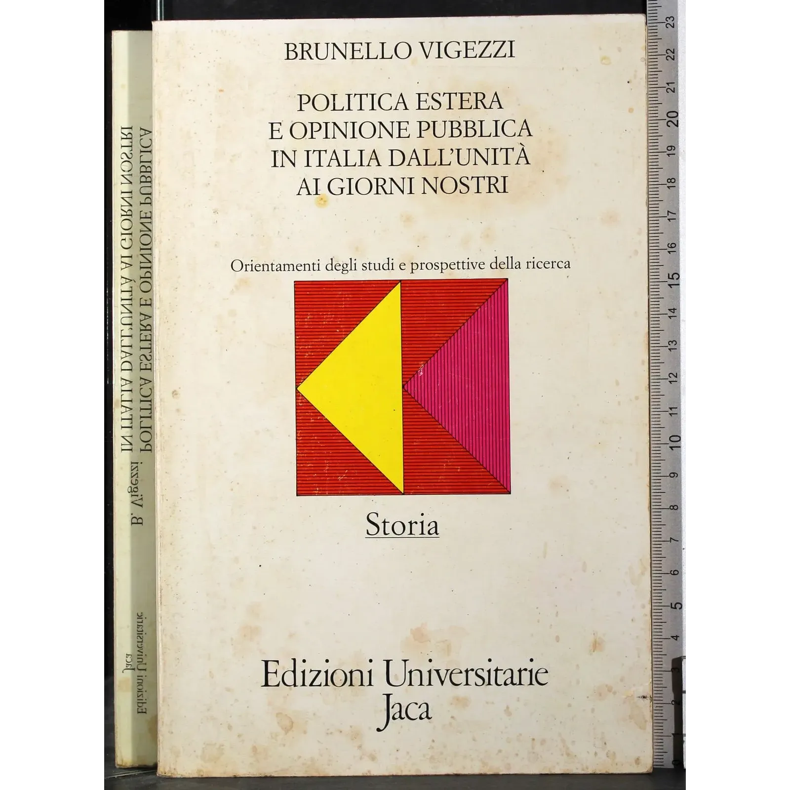 Politica estera e opinione pubblica in Italia..