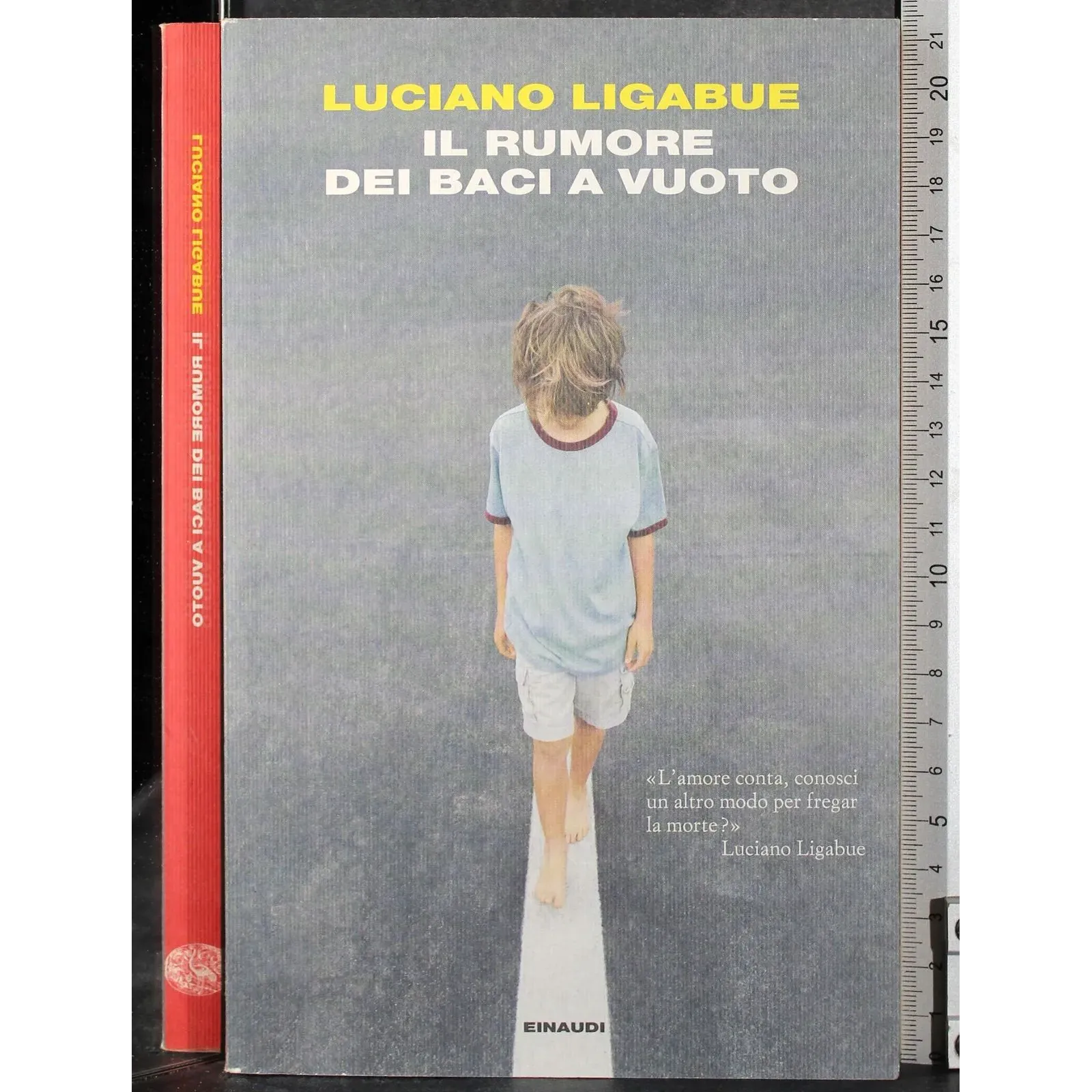 Il rumore dei baci a vuoto