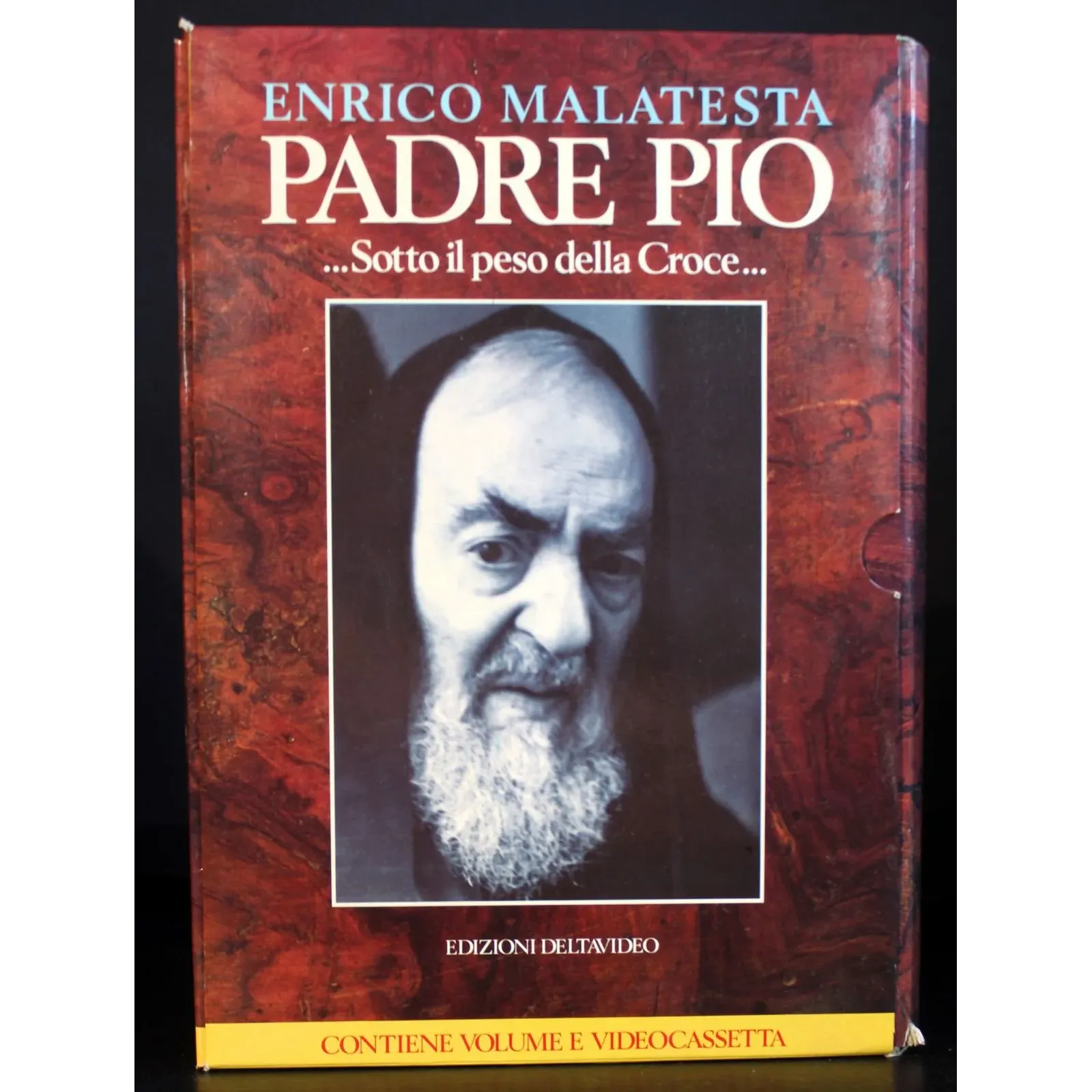 Padre Pio. Sotto il peso Della Croce