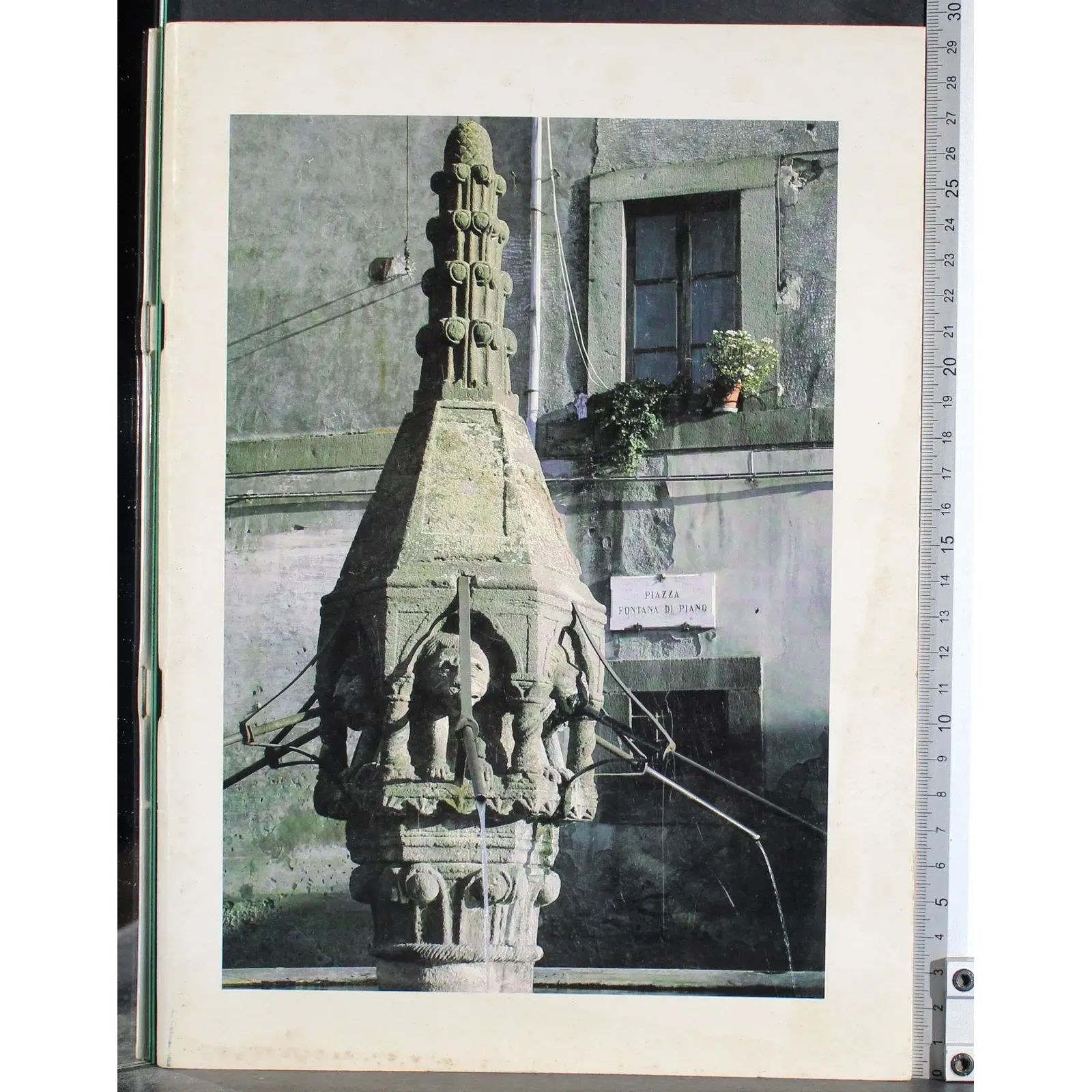 Pianoscarano e il suo parroco Don Pietro Schiena