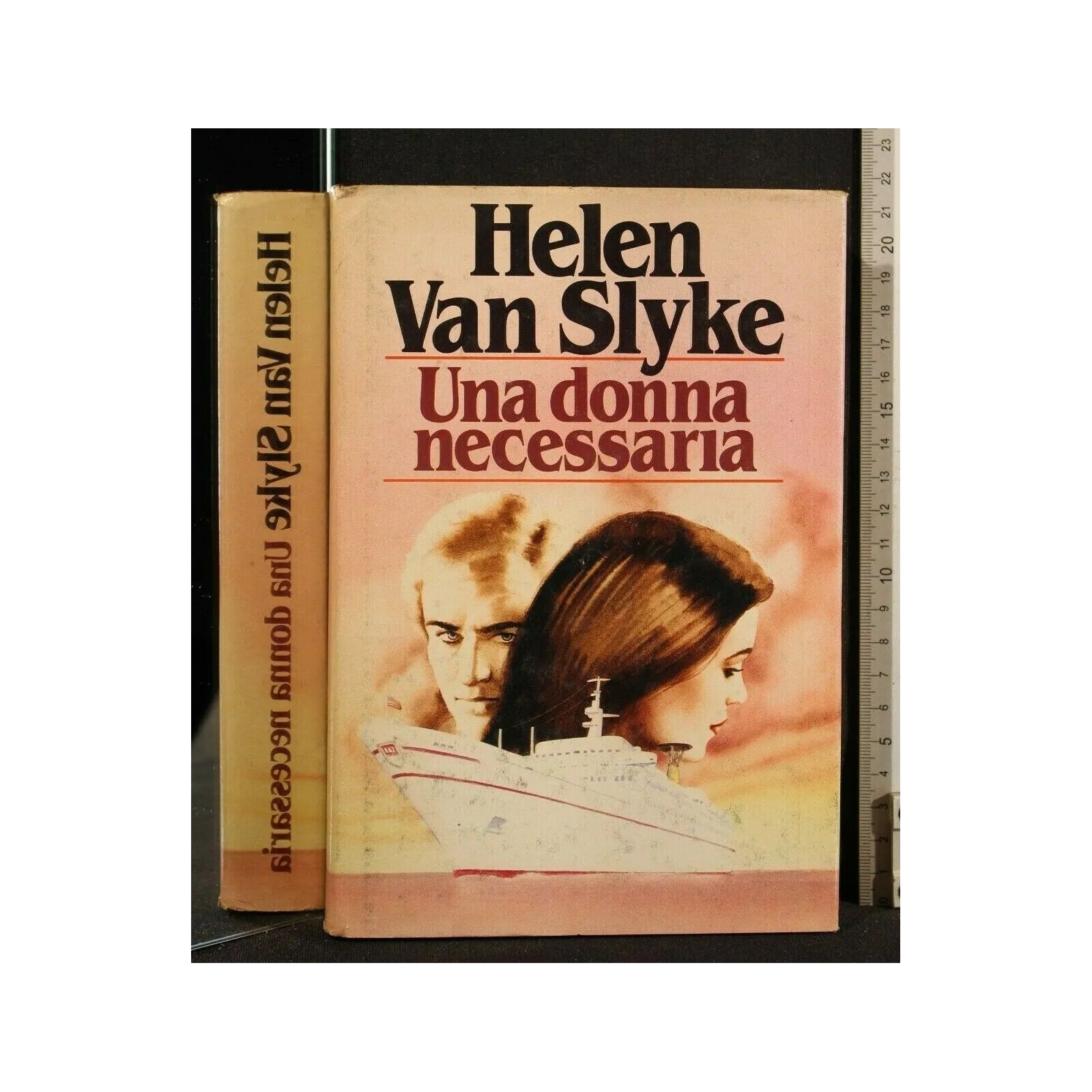 UNA DONNA NECESSARIA