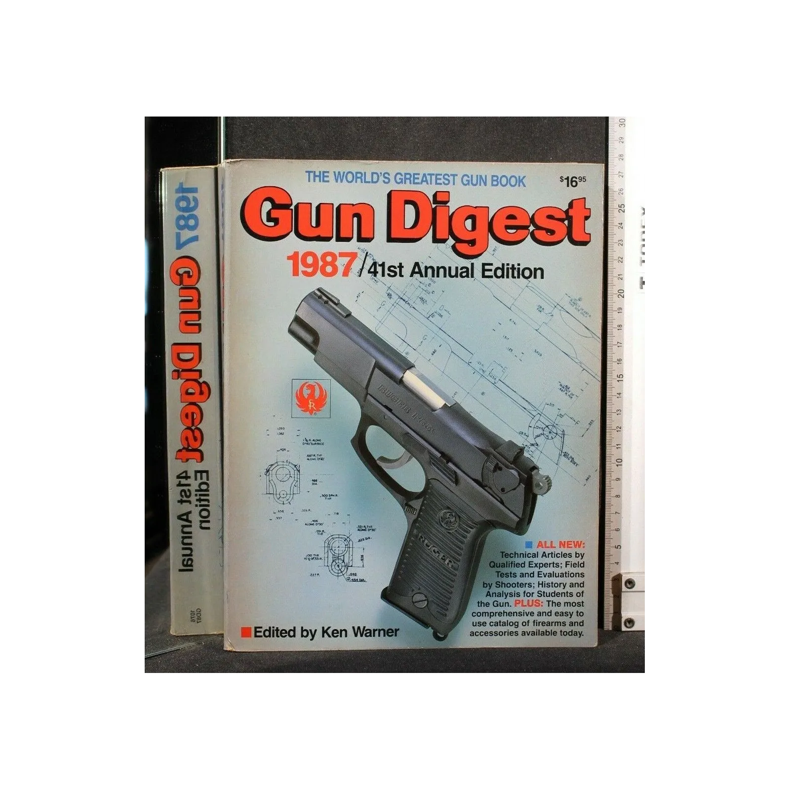 THE WORLD'S GREATEST GUN BOOK 1987