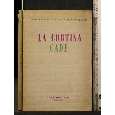 LA CORTINA CADE _x000D_