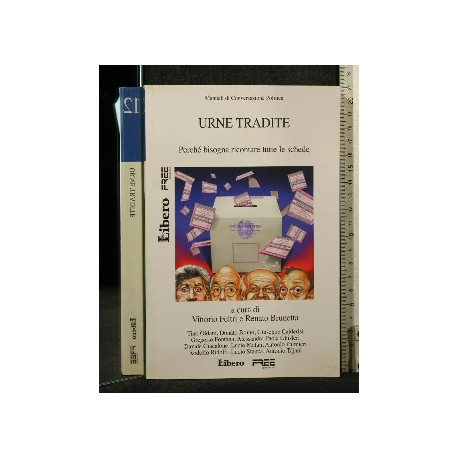 MANUALI DI COVERSAZIONE POLITICA 12 URNE TRADITE _x000D_