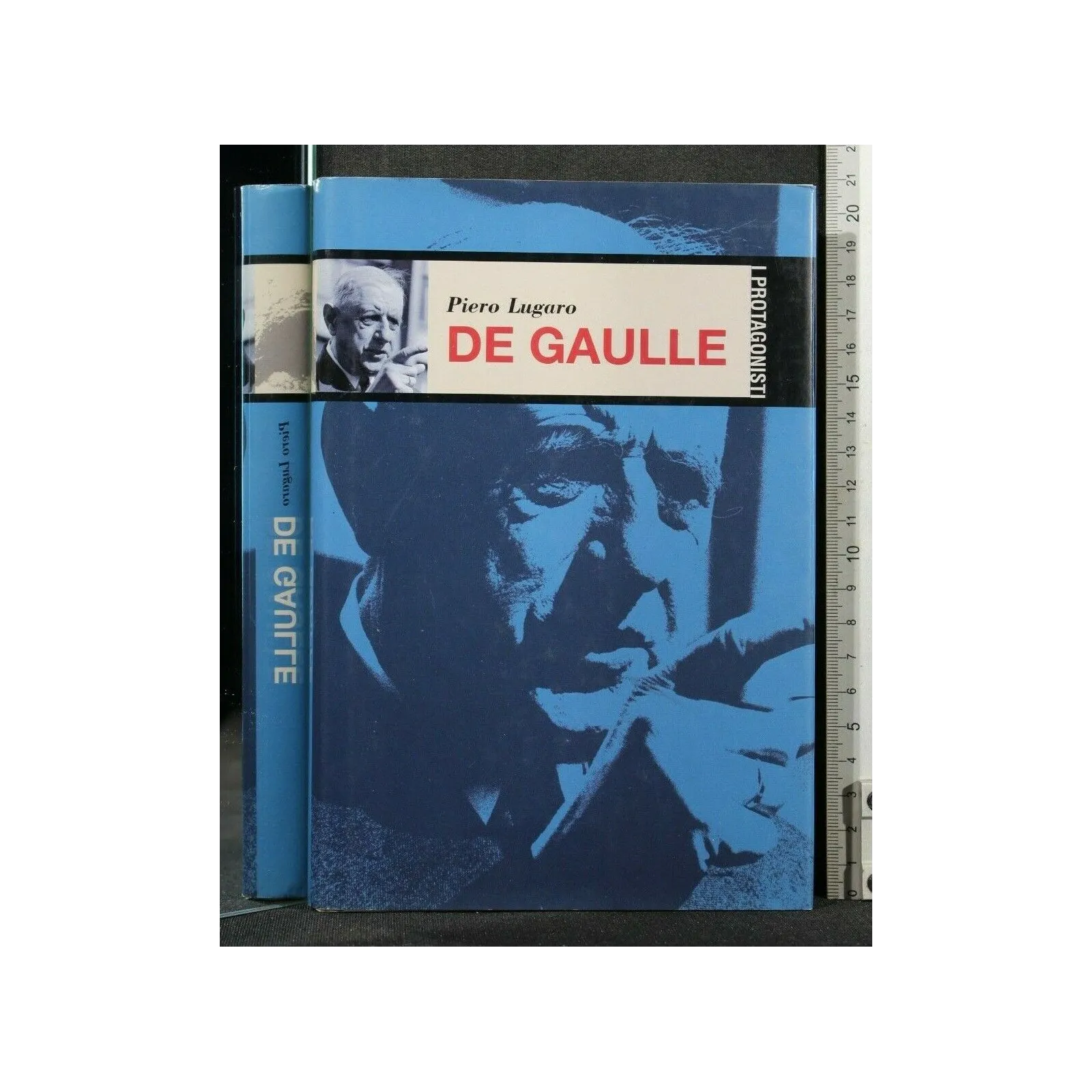 DE GAULLE. Piero Lugaro. Famiglia Cristiana. _x000D_