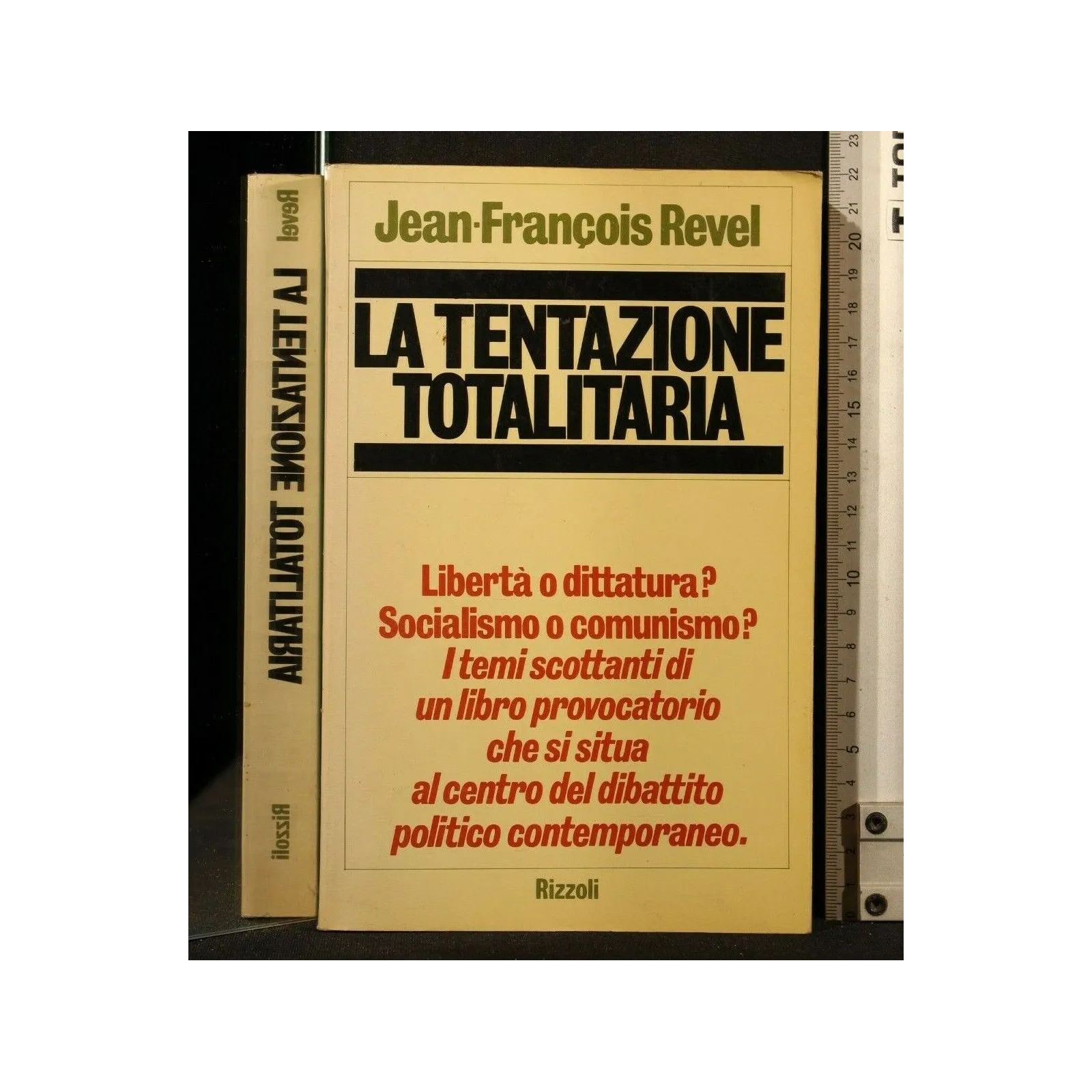 LA TENTAZIONE TOTALITARIA _x000D_