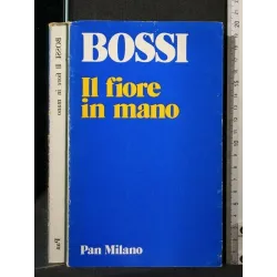 IL FIORE IN MANO