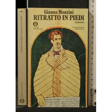 RITRATTO IN PIEDI