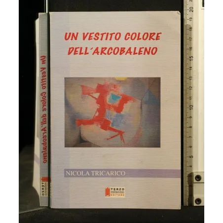 UN VESTITO COLORE DELL'ARCOBALENO