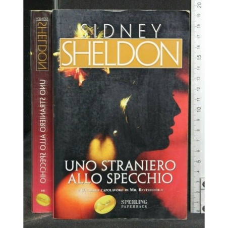 UNO STRANIERO ALLO SPECCHIO