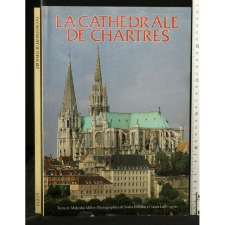 LA CATHEDRALE DE CHARTRES