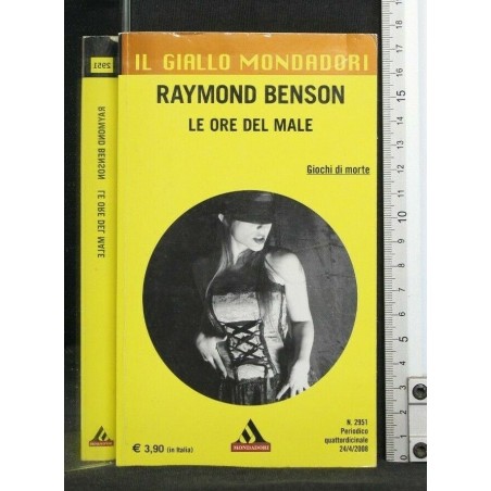 GIALLO MONDADORI LE ORE DEL MALE