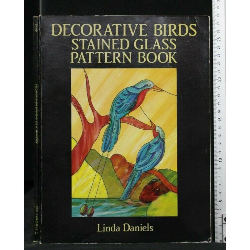 DECORATIVE BIRDS STAINED GLASS PATTERN BOOK